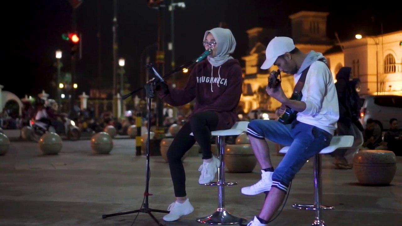 Di Sayidan - Shaggy Dog | Live Cover KM 0 Jogja by Zie feat. Tofan