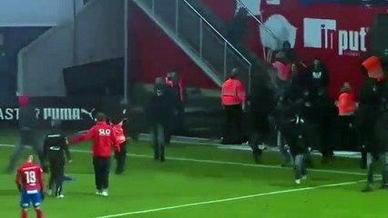Helsingborgs atacado por holigan