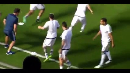 Festival de Messi começou logo no aquecimento do Argentina-Colômbia