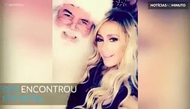 Paris Hilton diz ao Pai Natal que se portou bem