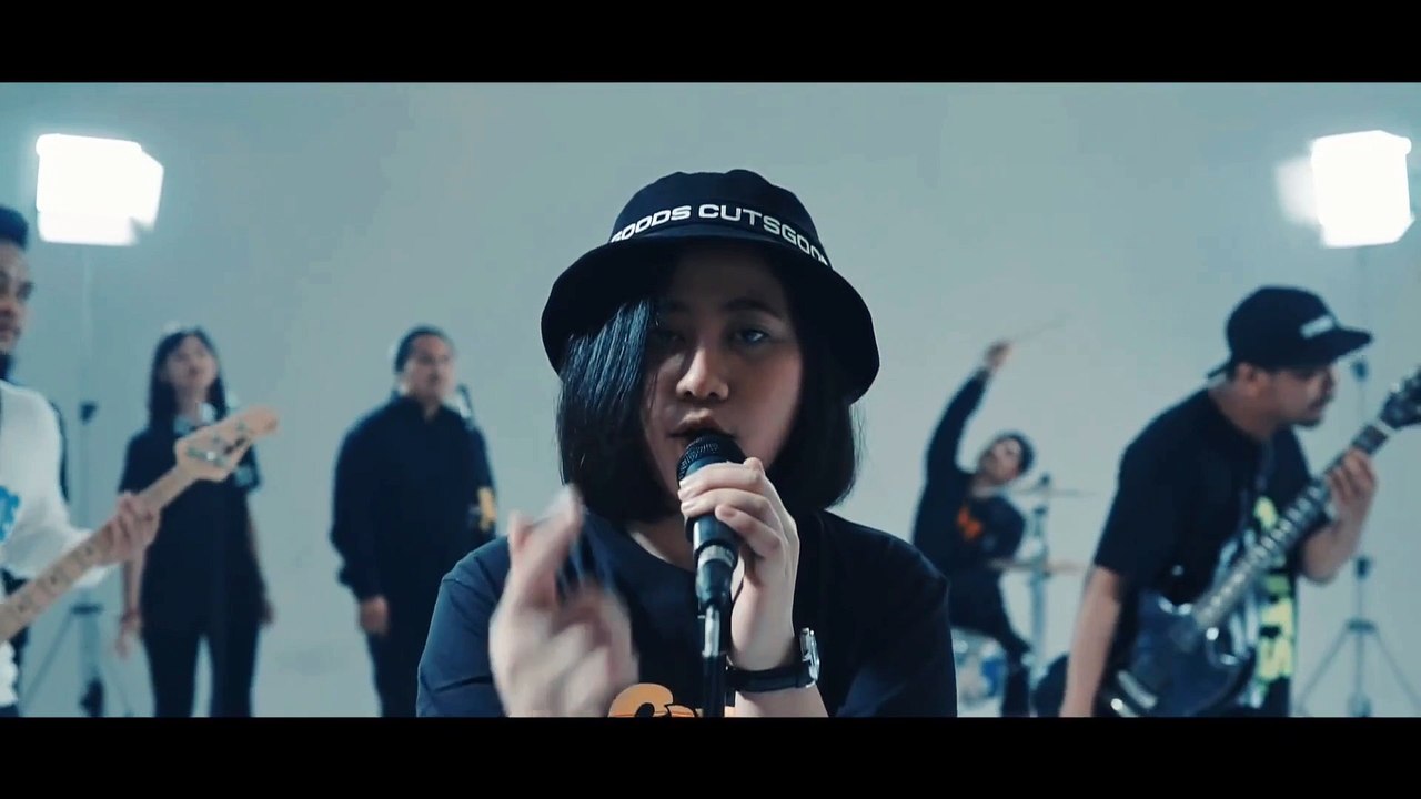 HINDIA - SECUKUPNYA ( COVER BY STARLIT FEAT RANFELSS )