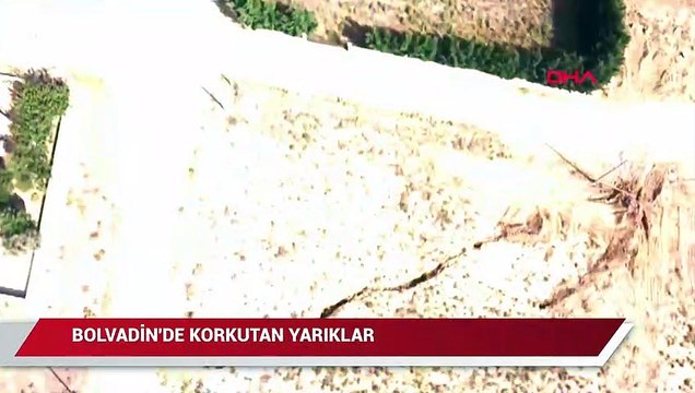 Bolvadin'de korkutan yarıklar