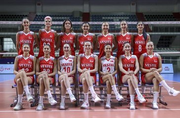 A Milli Kadın Voleybol Takımı, Avrupa Şampiyonası öncesi basın mensuplarıyla buluştu