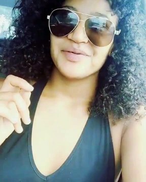 Redes Sociais: Rihanna pede ajuda para encontrar uma das bailarinas