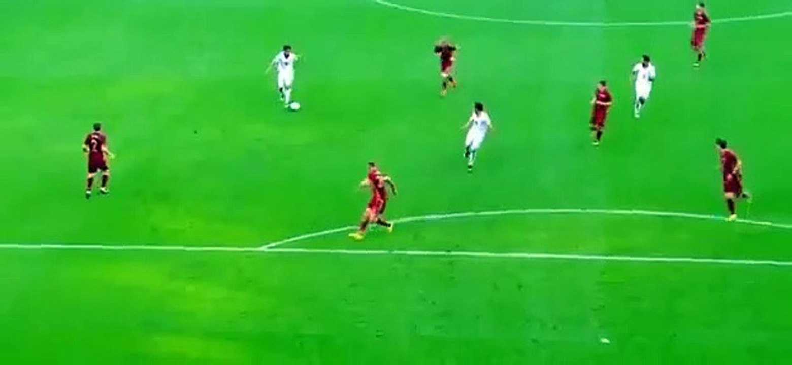 Bryan Ruiz marca ao serviço da Costa Rica