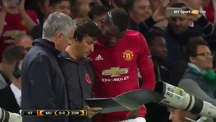 Mourinho irrita-se com equipa técnica