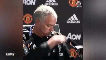 José Mourinho mata mosquito