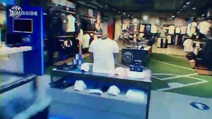 First Time Messi Wearing PSG 30 Number Kit