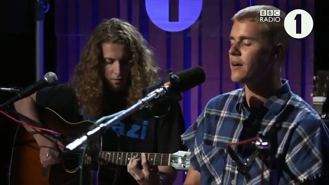 Justin Bieber pede desculpa a fãs após ataque de nervos em concerto