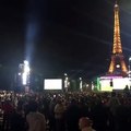 Rebentamento de petardo gera pânico em Fan Zone na Torre Eiffel