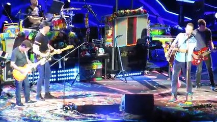 Coldplay juntam-se a Michael J. Fox para um ‘Regresso ao Futuro’