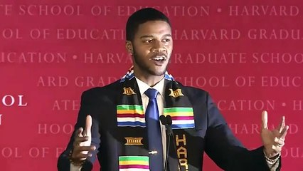 Discurso emotivo de finalista de Havard torna-se viral