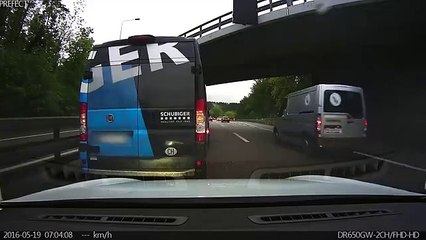 Modo Autopilot volta a ser motivo de acidente