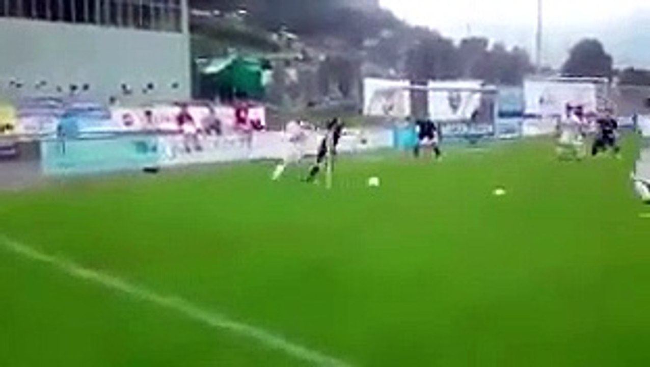 Jogador amputado marca golo de grande qualidade