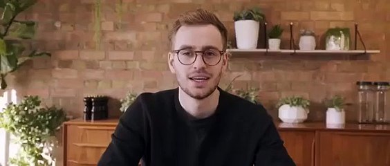 Gosta do aroma de café a acordar? Este despertador é perfeito para si