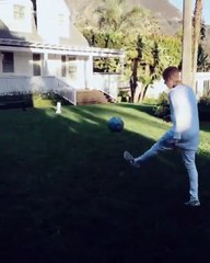 O que é que Justin Bieber e Neymar fazer quando se encontram? Isto