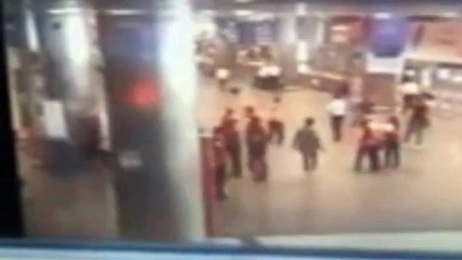 Vídeo mostra momento da explosão no aeroporto de Istambul