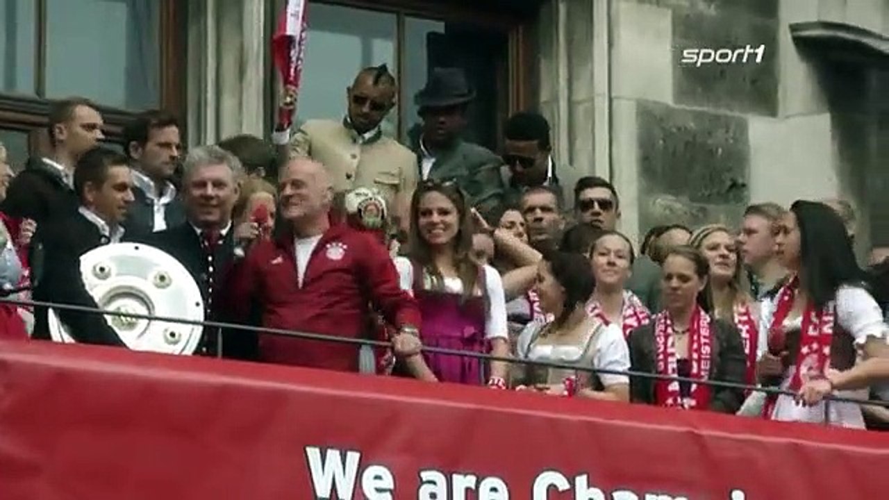 Lahm ordena e adeptos acabam com cânticos anti-Dortmund