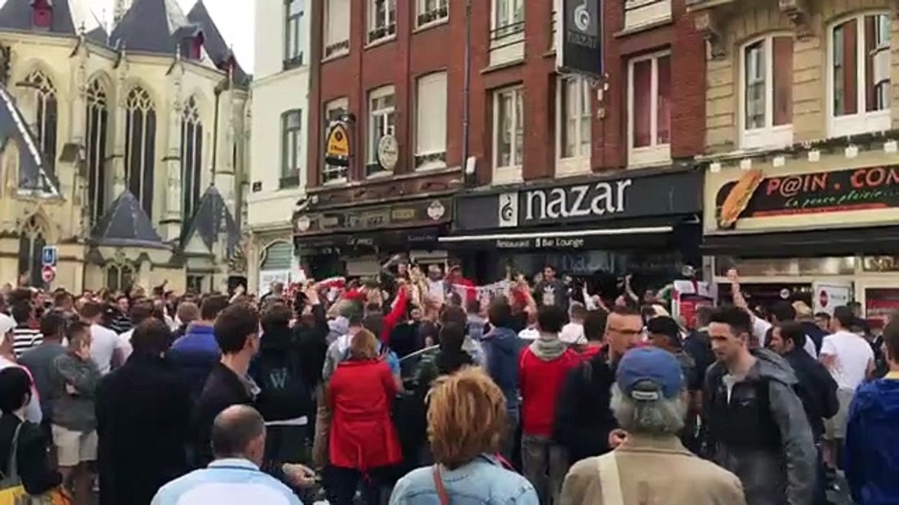 Nova provocação de adeptos ingleses aos russos