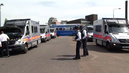 Polícias já estão a responder a desafio da dança