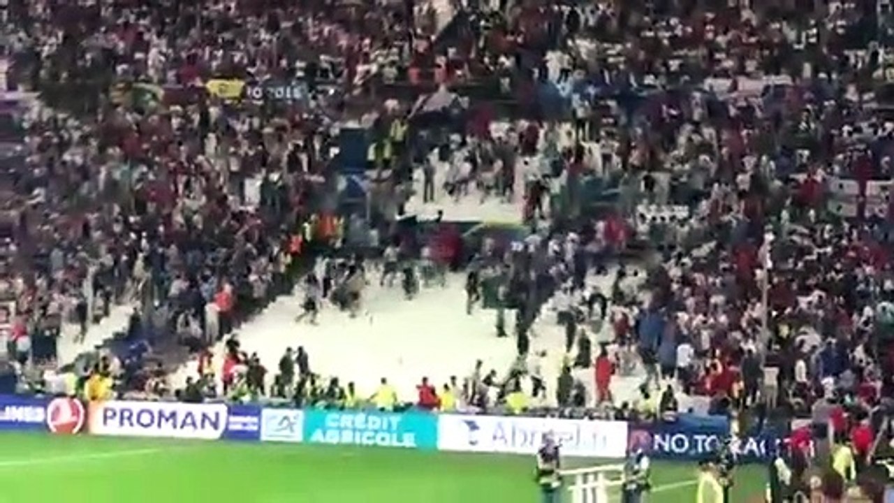 Inglaterra-Rússia termina com 'arrastão' nas ba...