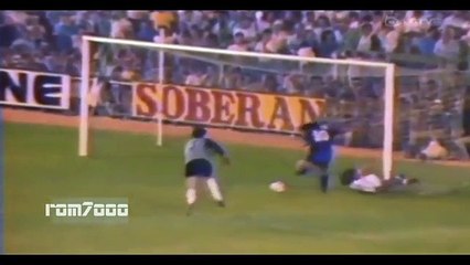 Maradona publica vídeo em que recorda a carreira