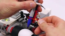 Decore os seus ovos de Páscoa com esta máquina feita de Lego