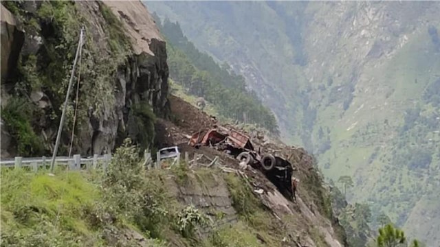 Landslide in Kinnaur: 40 feared trapped as boulders hit bus
