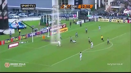 Daniel Guedes, lateral do Santos, é apontado ao FC Porto