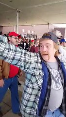 Apoiante de Trump recorda Auschwitz da pior maneira possível