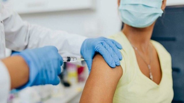 Bilim Kurulu üyesi Akın: Pandemi, 'aşısızların pandemisi'ne döndü