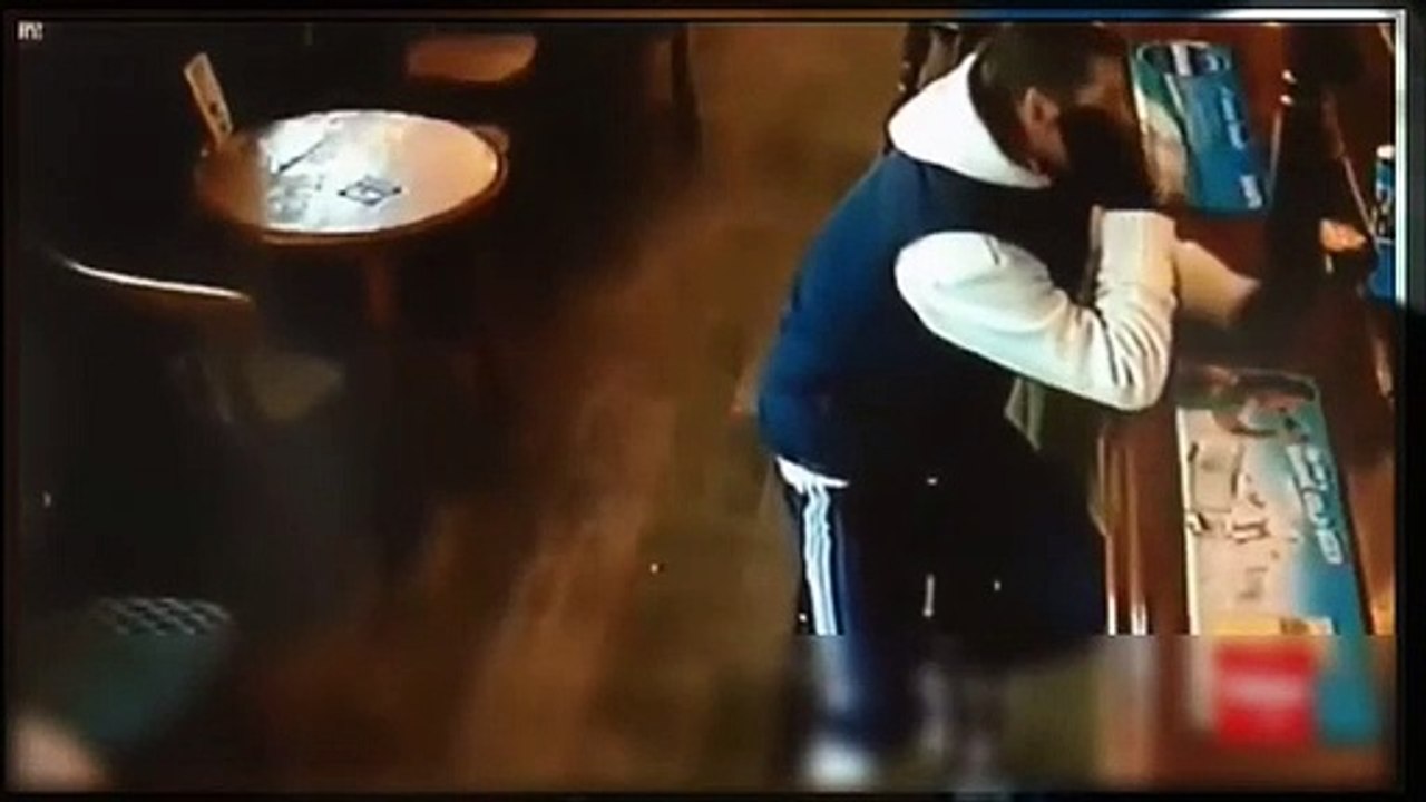 Apanhado por câmara a roubar donativos para caridade