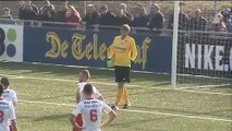 Quem sabe não esquece: Van der Sar defende um penálti aos... 45 anos