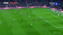 Daniel Alves marca grande golo