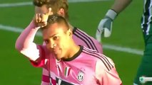 Alex Sandro dá nas vistas com bom golo pela Juventus
