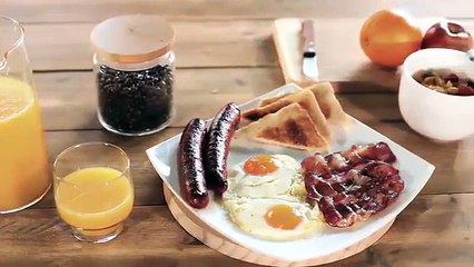 Demora a levantar-se da cama pela manhã? Este despertador é para si