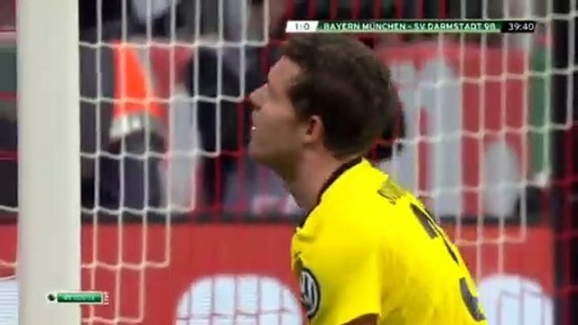 Xabi Alonso faz grande golo pelo Bayern Munique