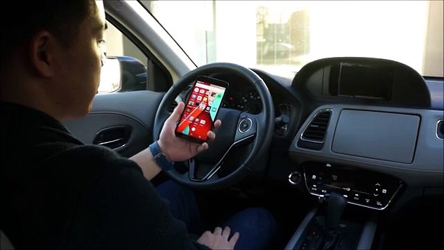 Estudantes criam forma de qualquer pessoa ter um 'carro inteligente'
