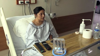 مكسيكيون شباب يدعون إلى الاتقاء من كوفيد-19 من أسرة المستشفى