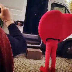 Ricardo de Sá prepara surpresa romântica para a namorada