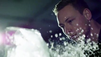 Lexus promove novo carro com rodas de gelo