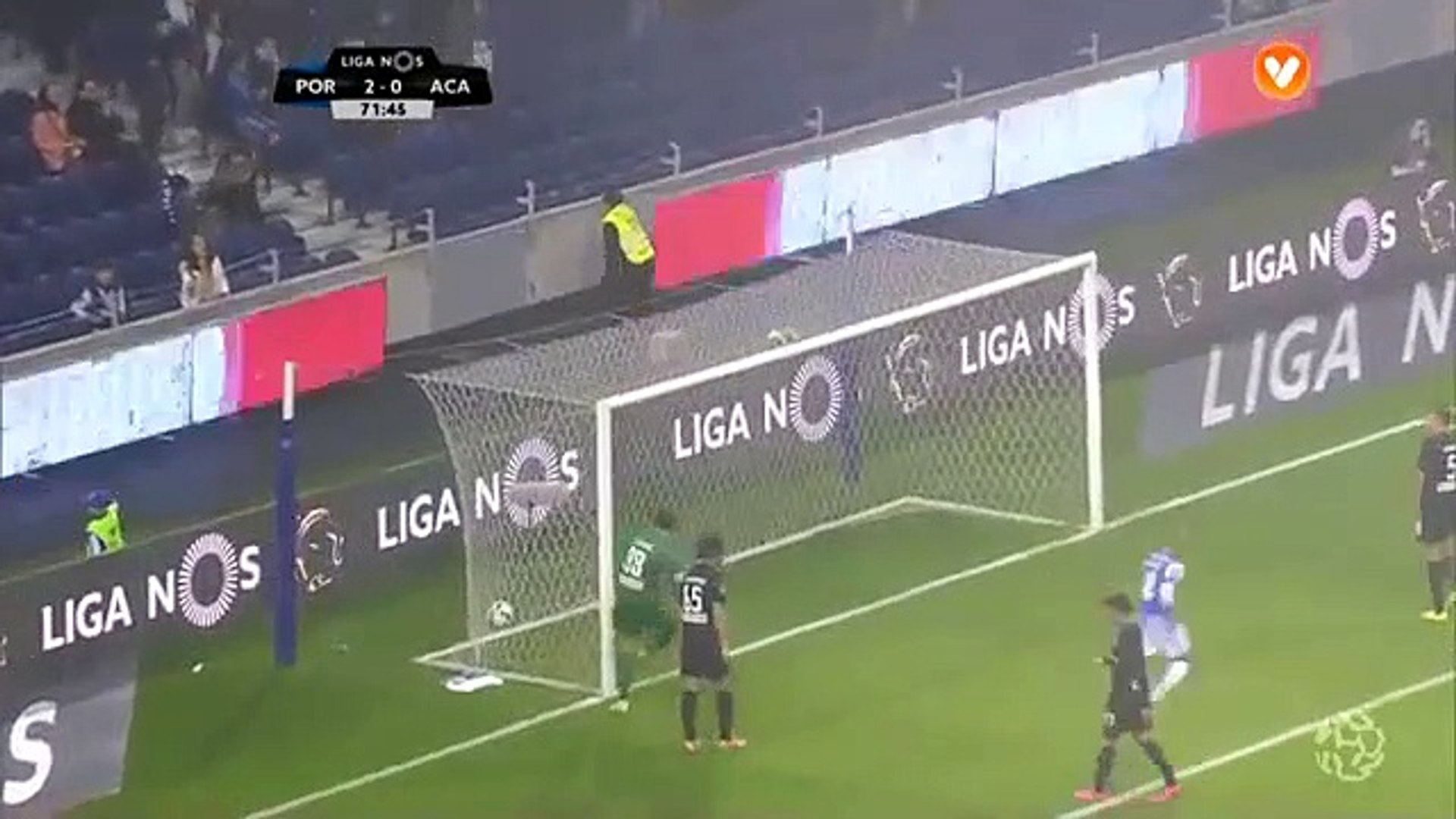 Com 'ponte aérea', Porto faz gol espetacular na Champions League de  handebol; assista