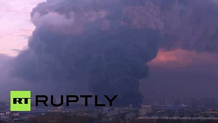 Incêndio em armazem de grandes dimensões