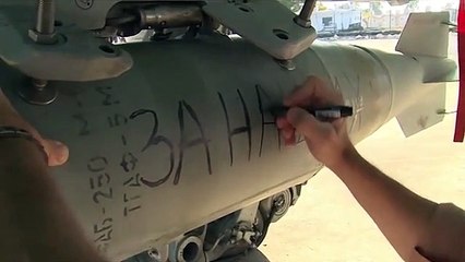 "Isto é por Paris", escrevem russos nas suas bombas para o ISIS