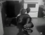 Agente filmado a disparar taser duas vezes sobre homem desarmado
