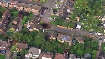 Área residencial evacuada após colapso da estrada