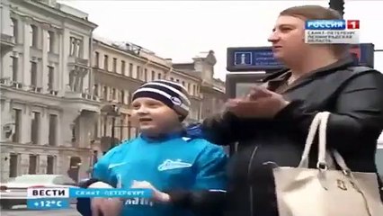 Hulk dança nas ruas de São Petersburgo