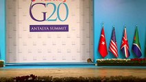 Gatos invadem palco do G20