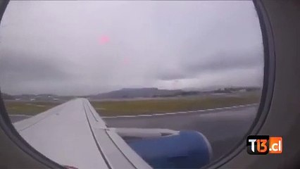 Pânico em avião que perde cobertura do motor durante descolagem