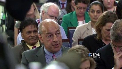 Siri interrompe conferência na Casa Branca